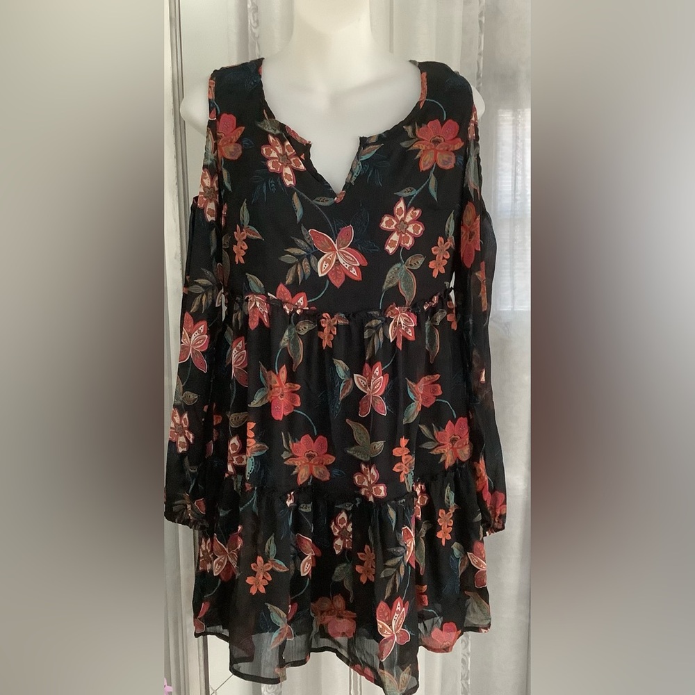 HOLLISTER COLD SHOULDER LONG SLEEVE FLORAL DRESS 🇺🇸